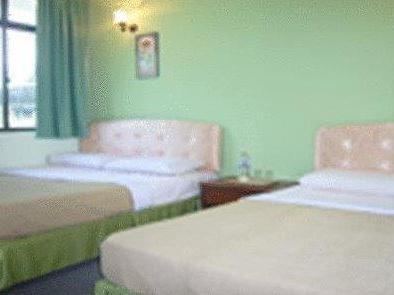 Hji Residensi Hotel Kuah Exterior foto